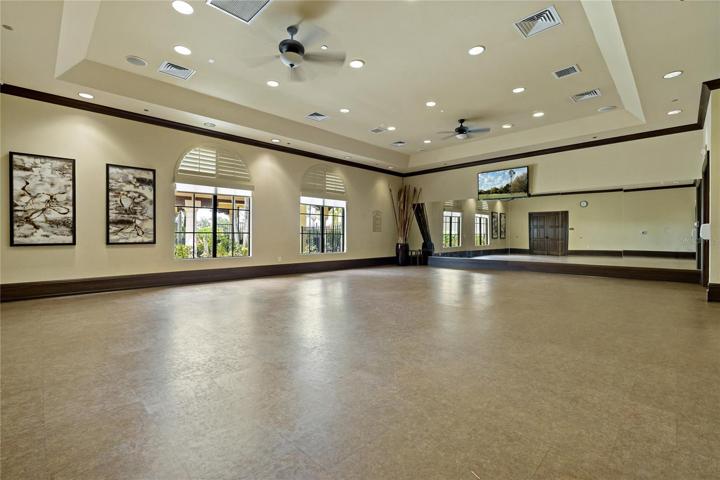 COMMUNITY AEROBICS / YOGA ROOM!
