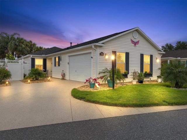Welcome Home to this STUNNING, HIGHLY UPGRADED, RECENTLY REMODELED COURTYARD VILLA, LOCATED CLOSE TO LAKE SUMTER LANDING IN THE VILLAGE OF SABAL CHASE