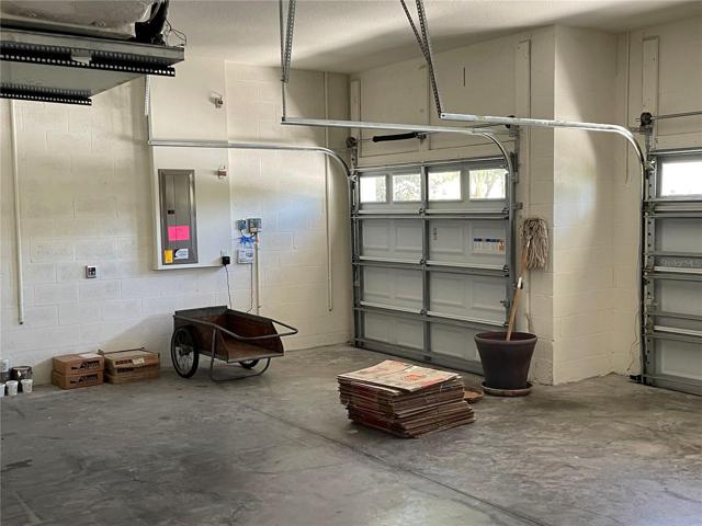 3 car garage