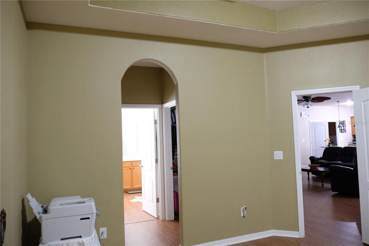 13-MASTER BATH ENTRY