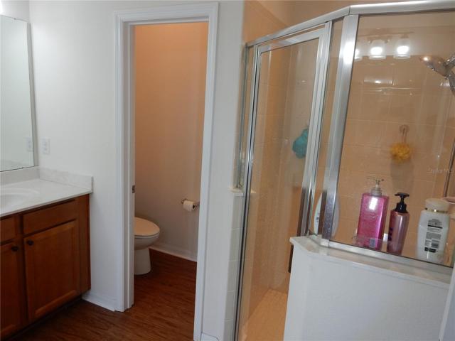 15- MASTER STANDING SHOWER