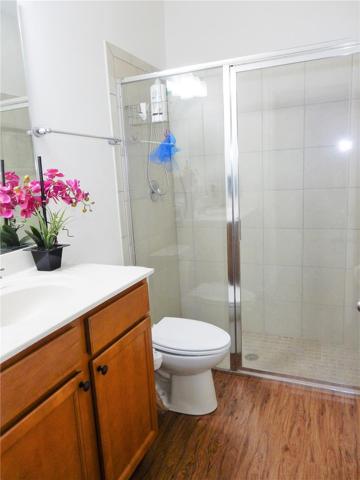 17-BATHROOM-2 STANDING SHOWER