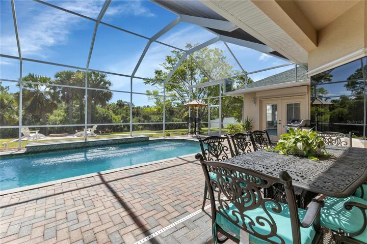 Lanai - pool