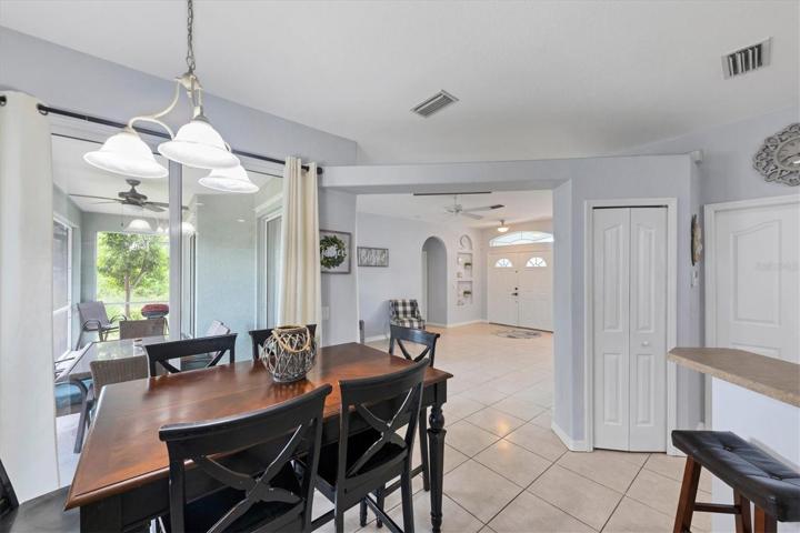 Dinette area in kitchen