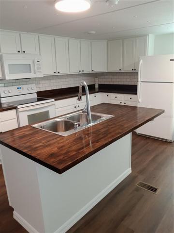 7920 E Pine Hollow Kitchen (13 X 13)