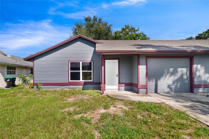 Hiawassee Landings sits in a central location close to everything Orlando has to offer and this 2BD/2BA 1/2 Duplex with a BRAND NEW ROOF (2023), fresh exterior paint and an UPDATED KITCHEN and BATHS is ready and waiting for a new owner!