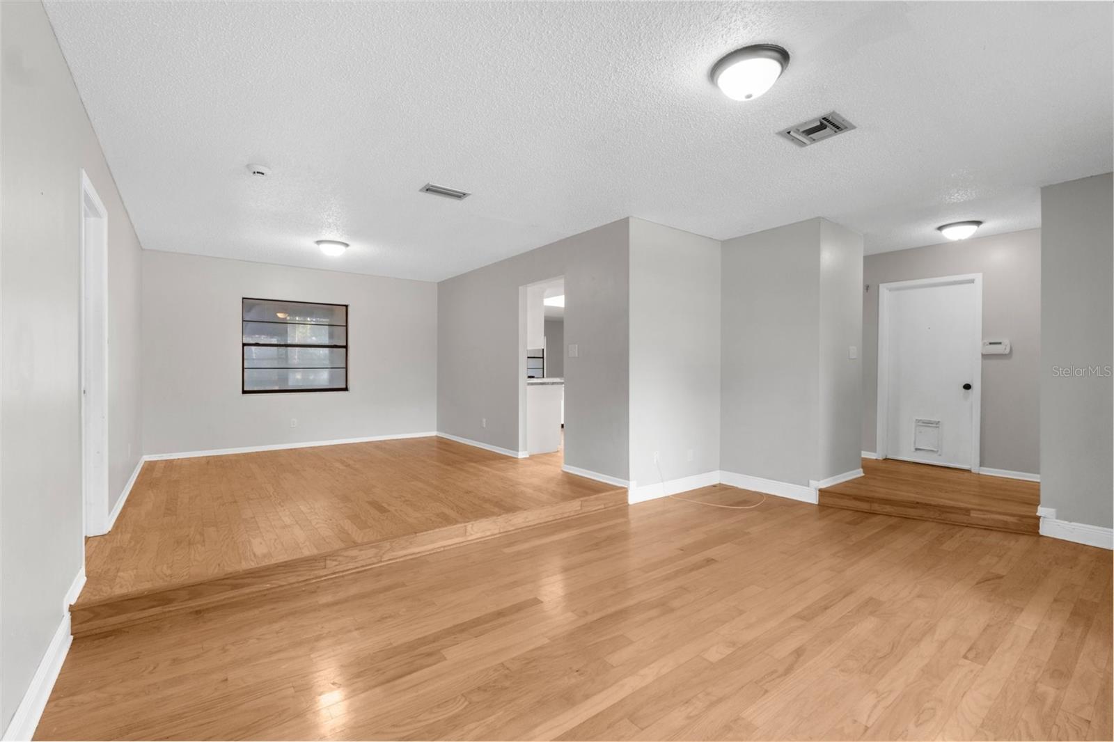 Living/Dining Room
