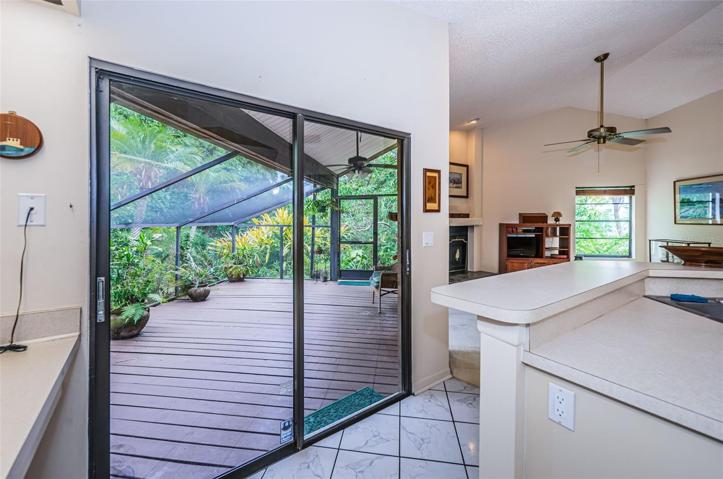 Kitchen/Lanai/Living Room