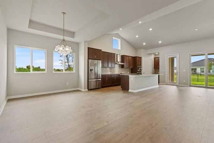 Dining Room &amp; Kitchen