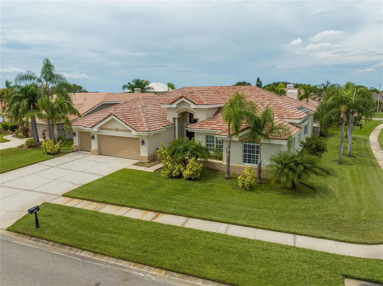 Tampa, Florida 33615, 4 Bedrooms Bedrooms, 0 ,3 BathroomsBathrooms,Residential,For Sale,MANTA WAY,0,T3473345