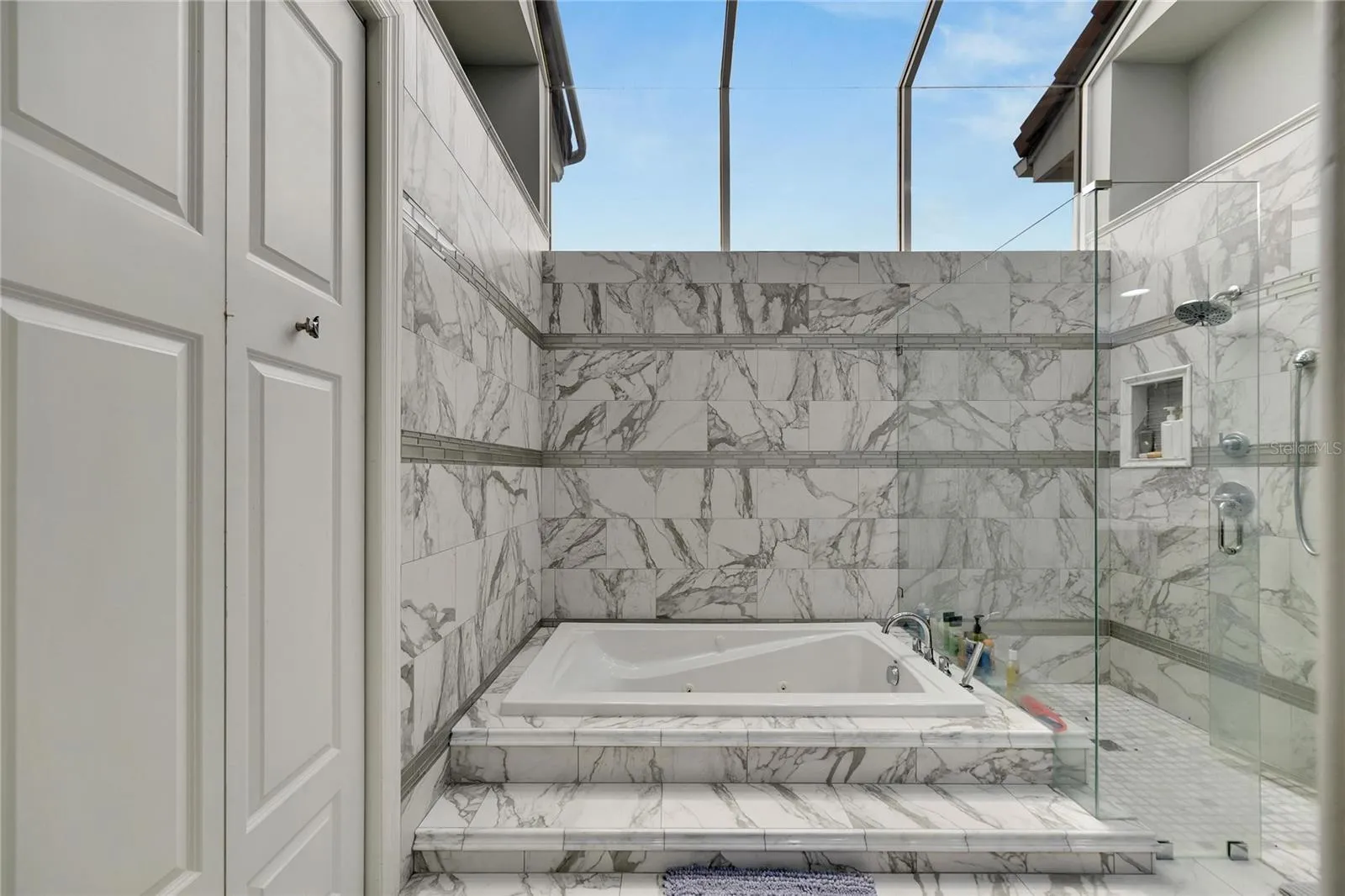 Tampa, Florida 33615, 4 Bedrooms Bedrooms, 0 ,3 BathroomsBathrooms,Residential,For Sale,MANTA WAY,0,T3473345