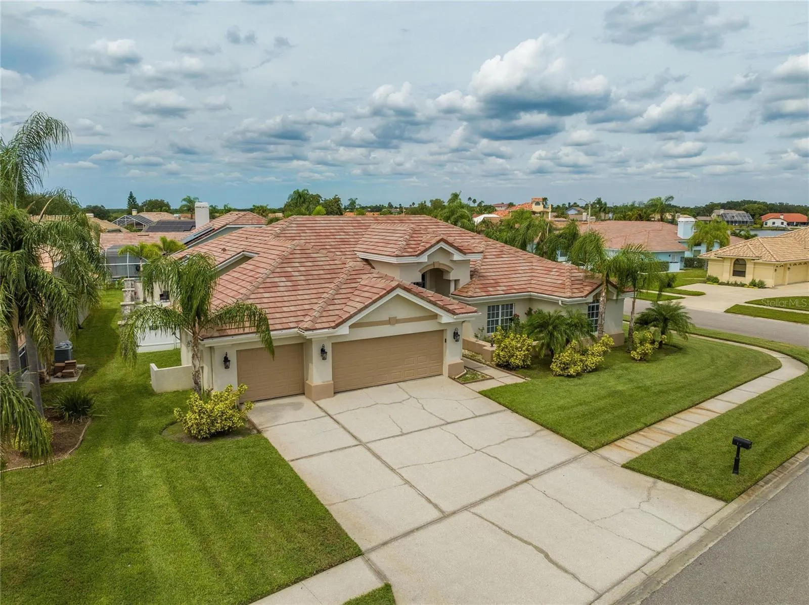 Tampa, Florida 33615, 4 Bedrooms Bedrooms, 0 ,3 BathroomsBathrooms,Residential,For Sale,MANTA WAY,0,T3473345