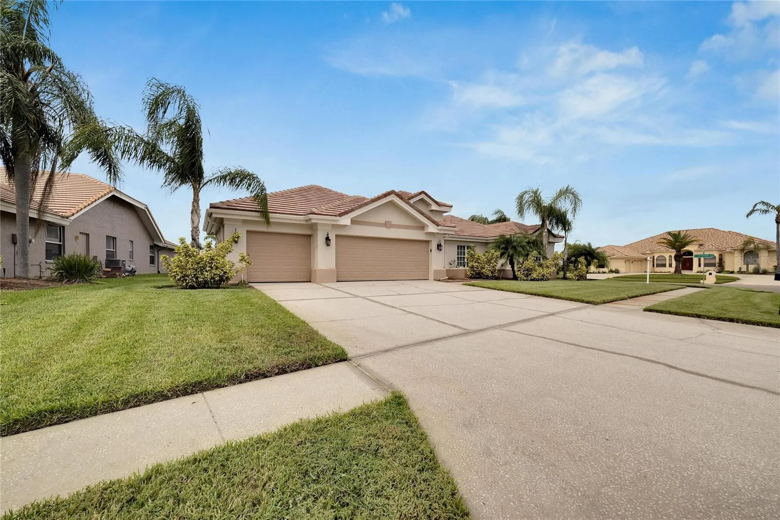 Tampa, Florida 33615, 4 Bedrooms Bedrooms, 0 ,3 BathroomsBathrooms,Residential,For Sale,MANTA WAY,0,T3473345