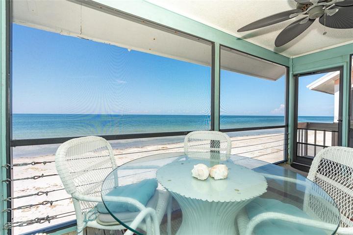 Rear Deck and View.