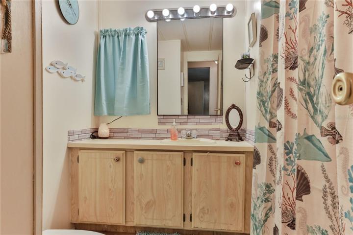 Second Bath with Tub/Shower