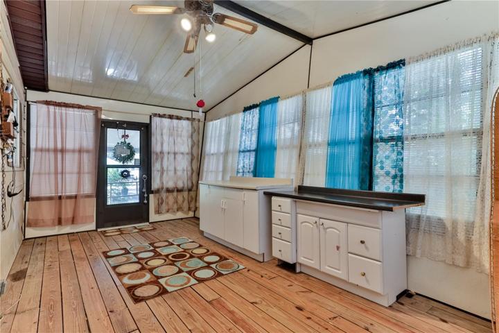 Enclosed Sunroom, Craft Room, Family Room, Game Room with AC