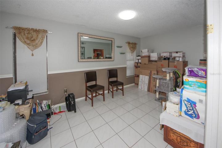 Bouns Room or Family room
