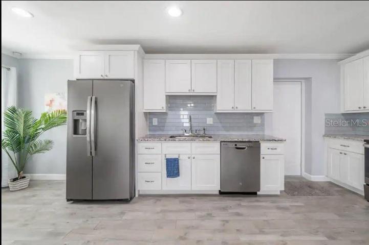 Alt. view of  kitchen