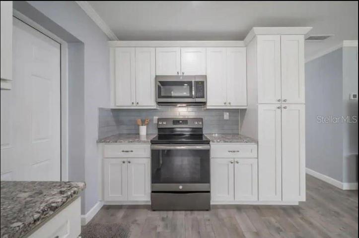 Gorgeous New granite kitchen