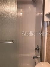BATHTUB / SHOWER