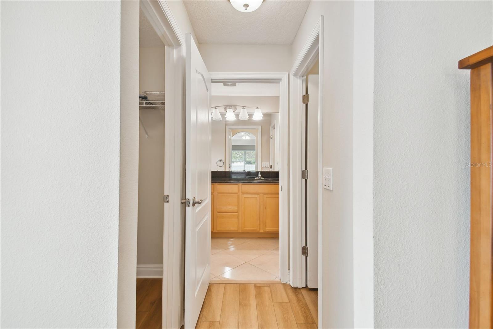 En-suite master bath hallway