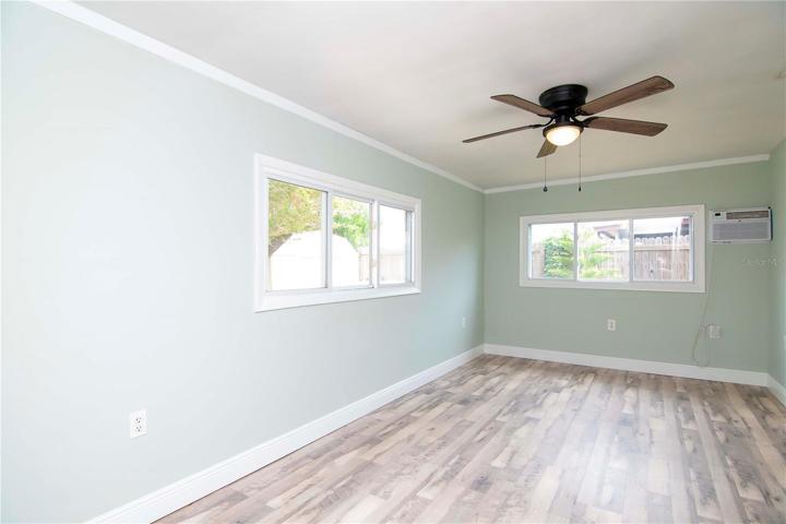 Bonus Room or Office Space
