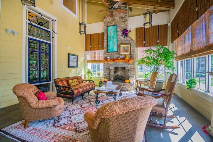 clubhouse sunroom