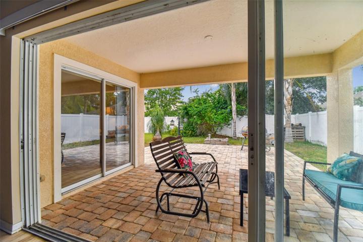 beautiful outdoor lanai