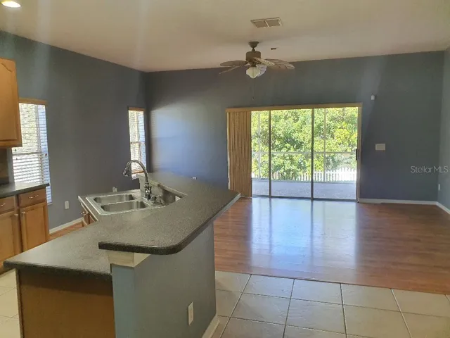 Kitchen/ Family room