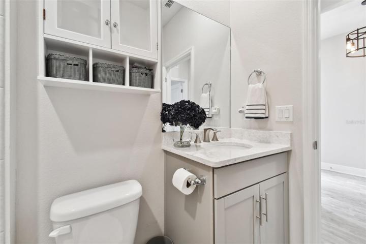 Powder bath, another view.