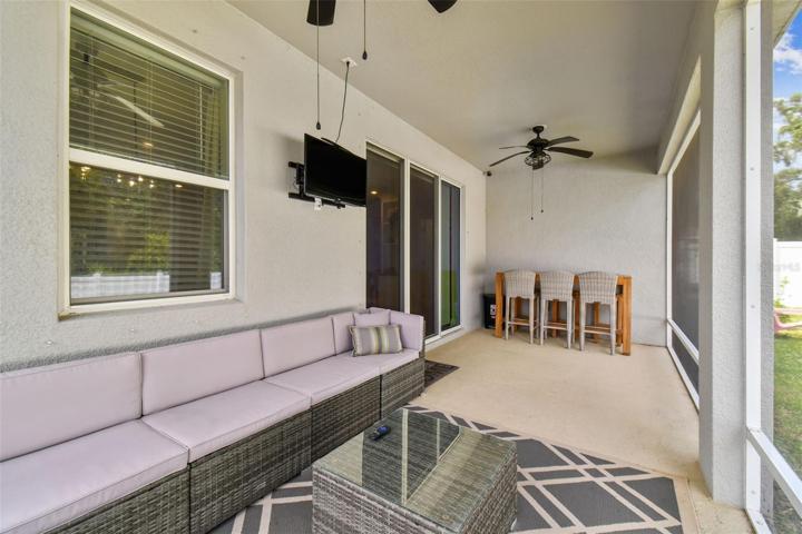 Huge screened porch just waiting for your next party!