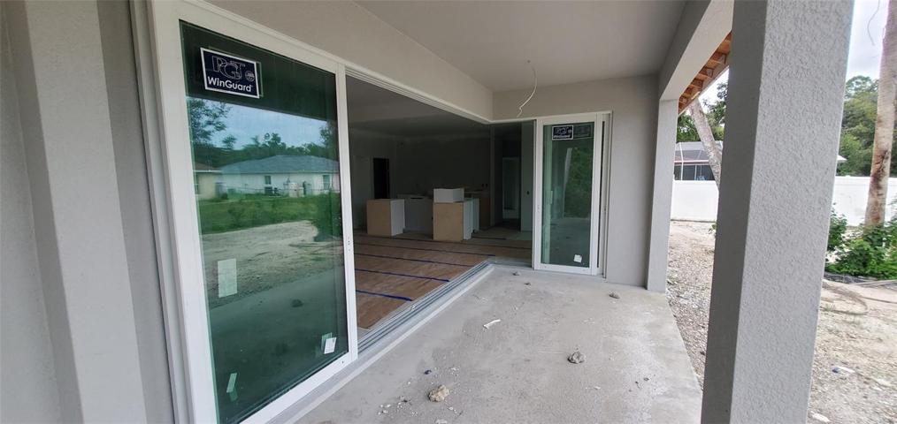 Patio and corner sliders