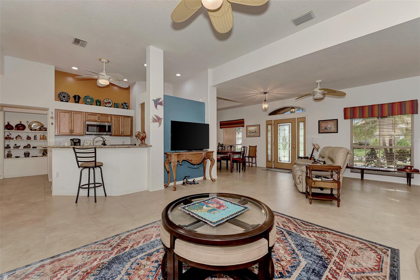 Popular OPEN PLAN incorporates the Kitchen