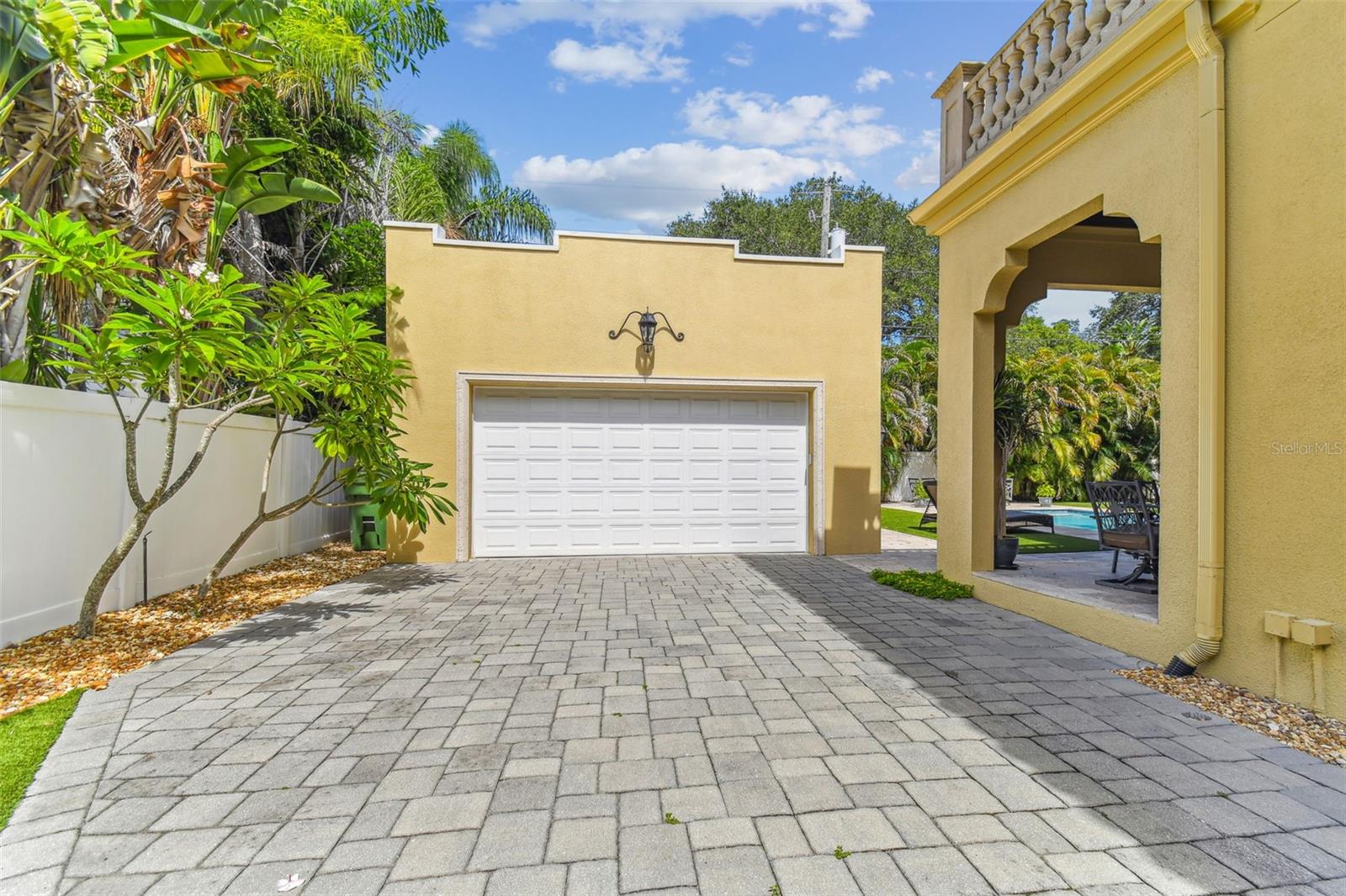 2 Car Detached Garage