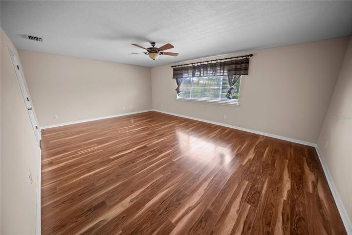 BONUS BEDROOM (UPSTAIR) WITH A GOOD SIZE CLOSET
