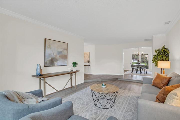 Great flow from Living to Dining area