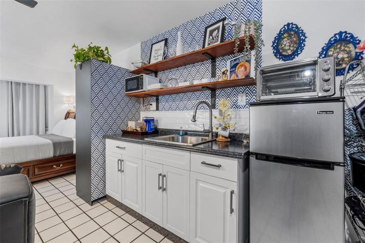 Apartment kitchenette