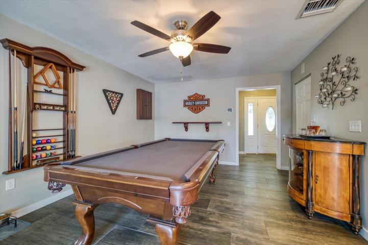 Family/Flex Room