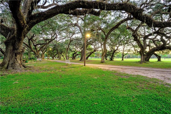 Many walking trails in this community.