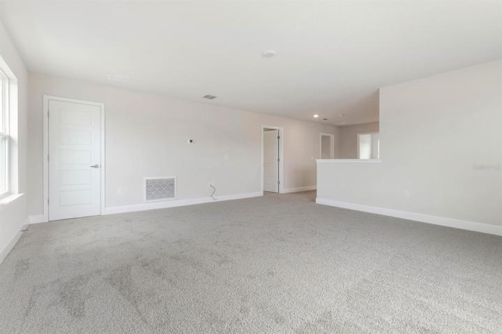 Upstairs Loft/Game Room