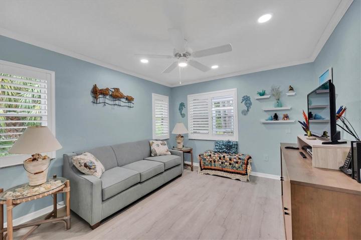 Guest bedroom