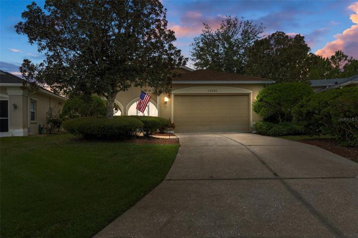 10097 HOLLY BERRY