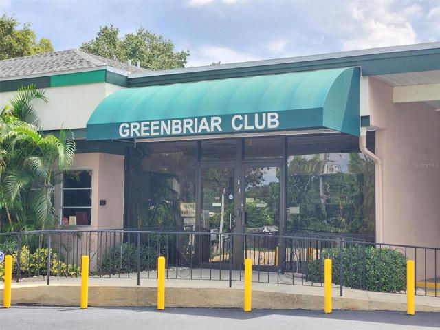 Clubhouse & fitness center entrance~