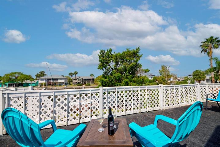SUNDECK
