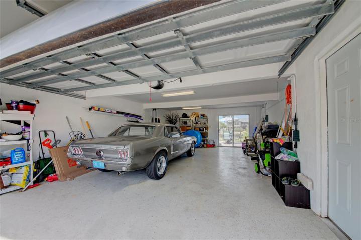 HUGE GARAGE