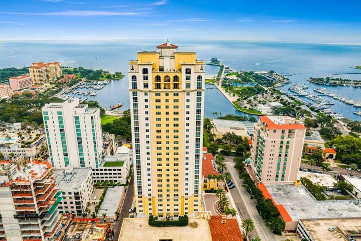 Welcome Home to Parkshore Plaza.