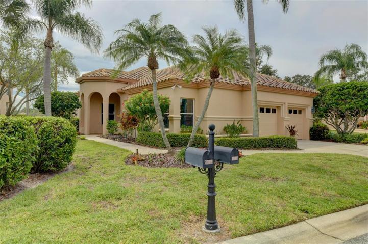 This exterior landscape is being taken care by the HOA