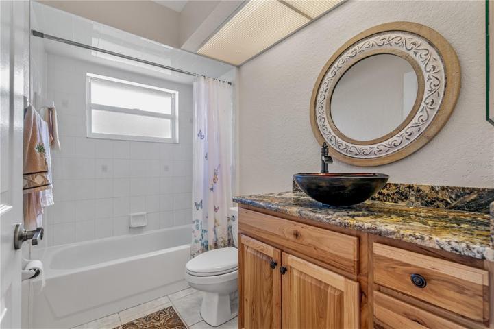 2nd bathroom