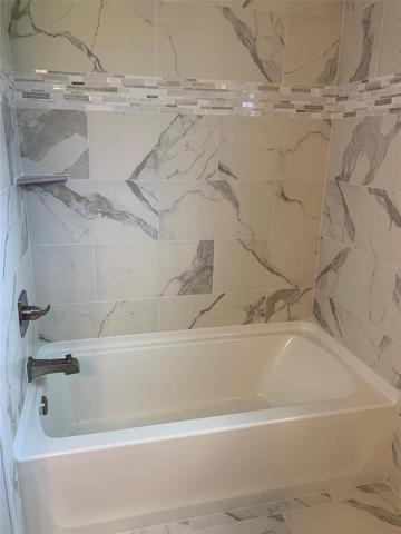 Bath Tub