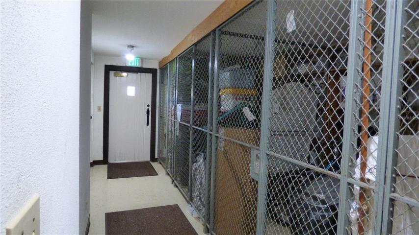 Additional storage cage